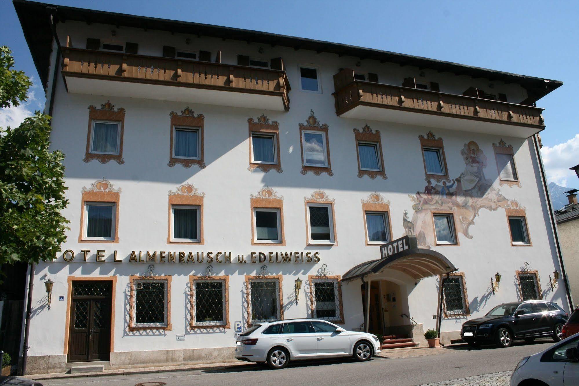 גרמיש-פרטנקירכן Hotel Garni Almenrausch Und Edelweiss מראה חיצוני תמונה